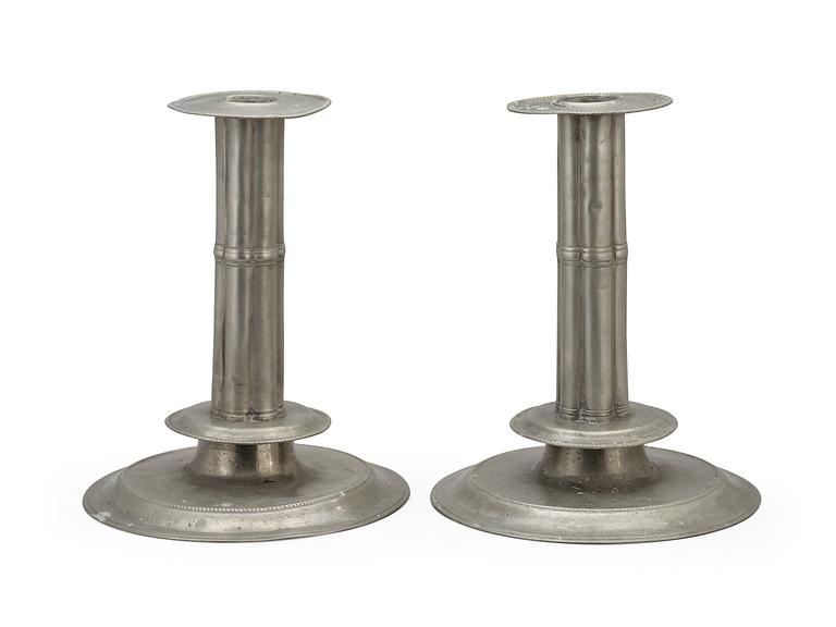 A pair of English Baroque pewter candlesticks by Francis Lea (-1675) London.