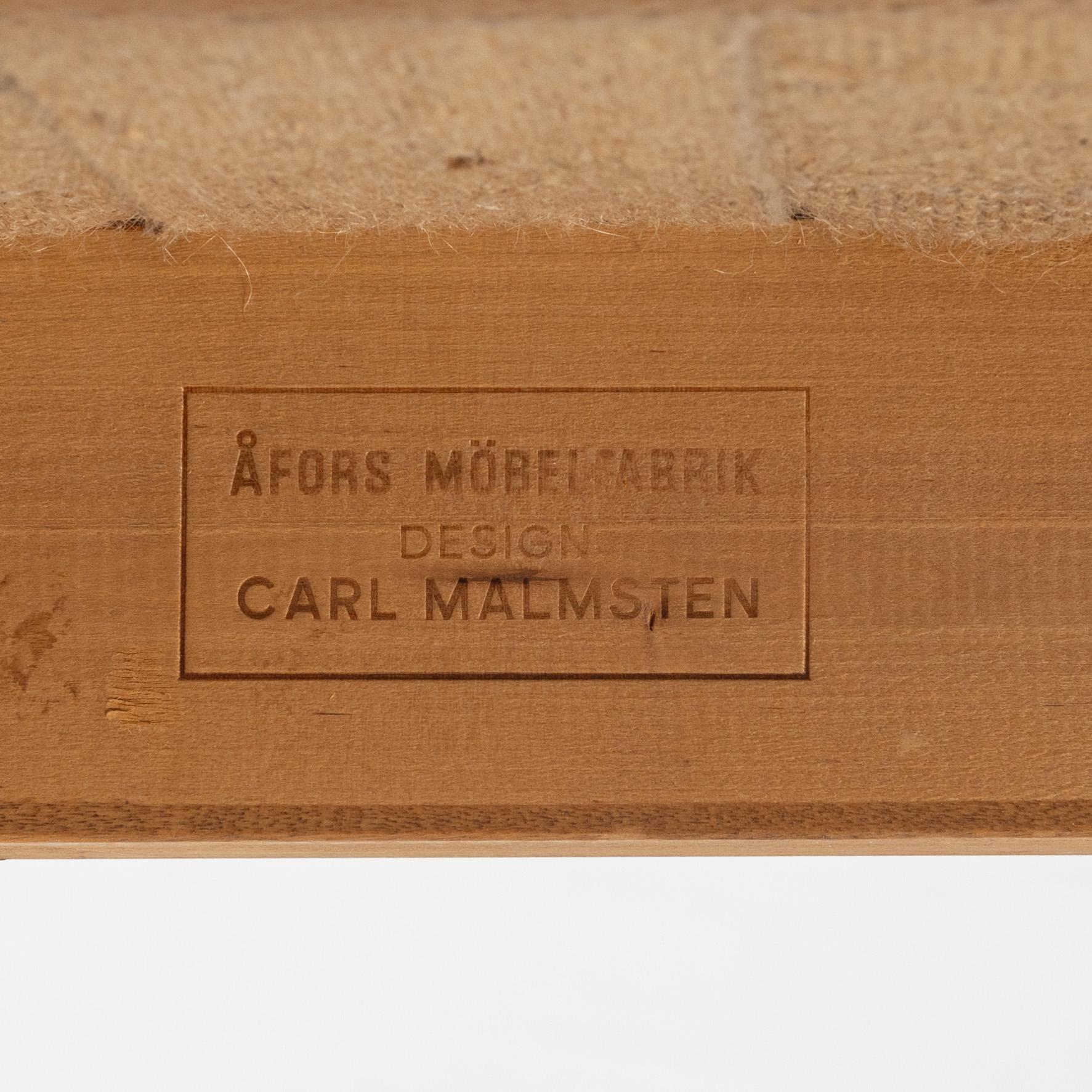Carl Malmsten, six 'Gustavus' walnut chairs, Åfors, second part of the 20th Century.