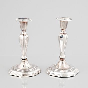 CG Hallberg, ljusstakar, ett par, sterlingsilver, Stockholm 1960.