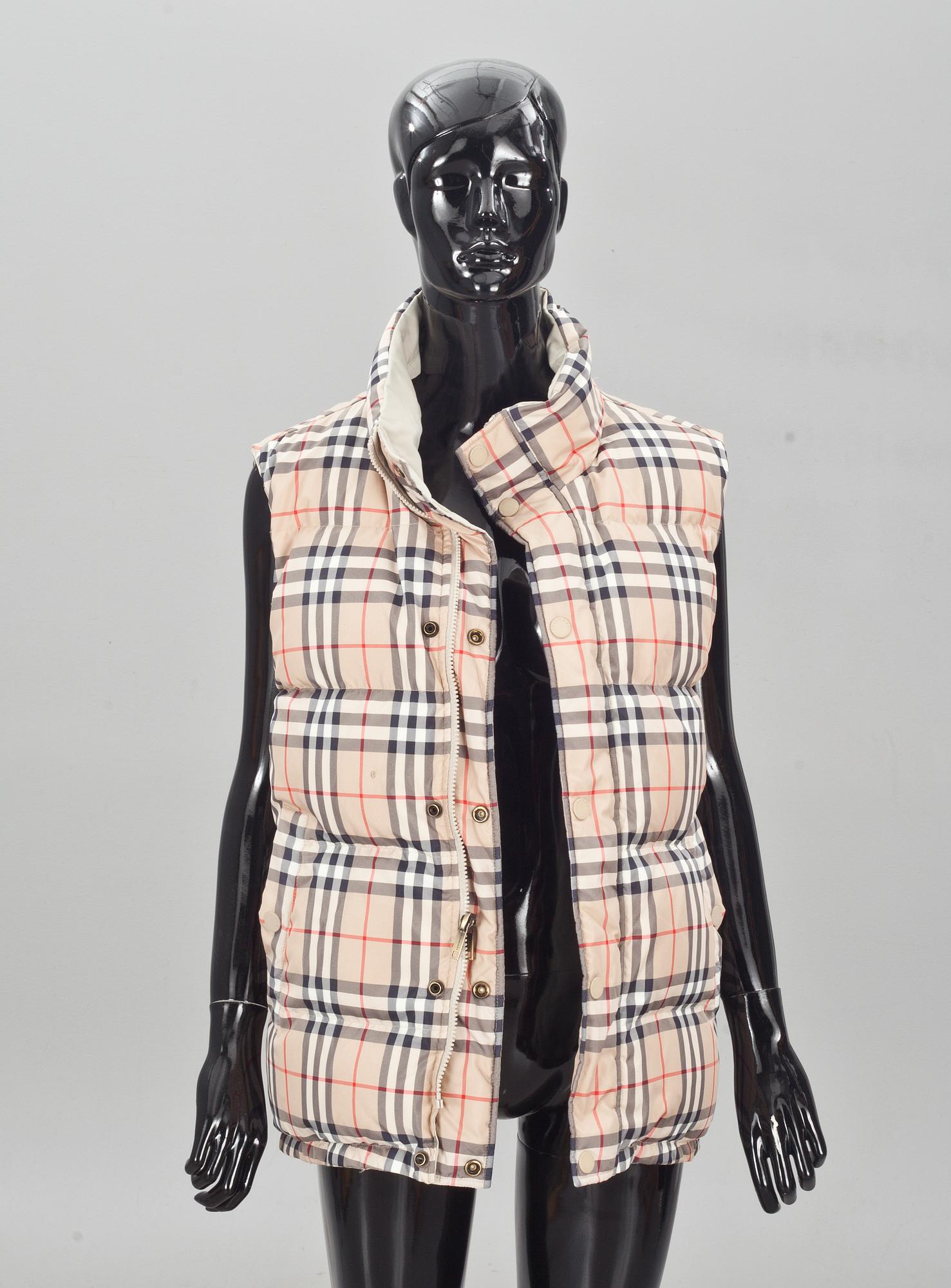 VÄST, Burberry London.