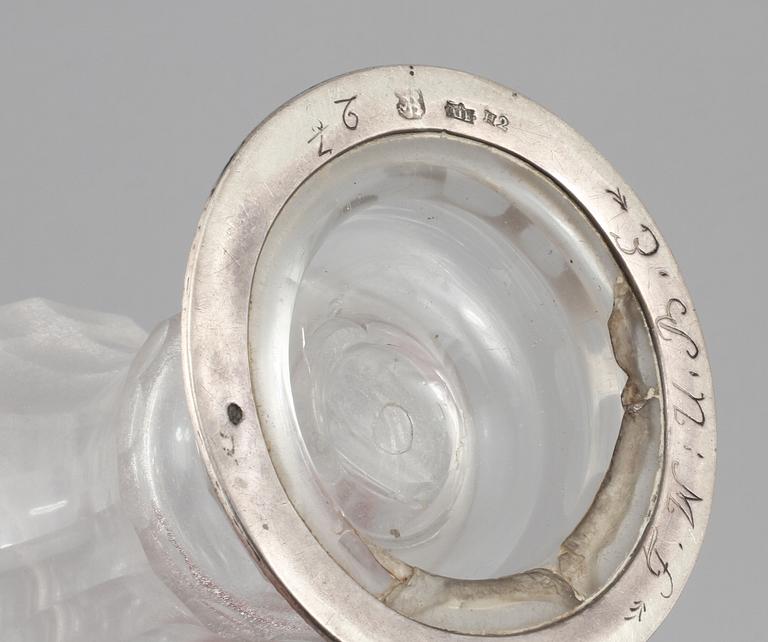 FLAKONGER, ett par, glas och silver, Andreas Isberg, Skänninge, 1790.