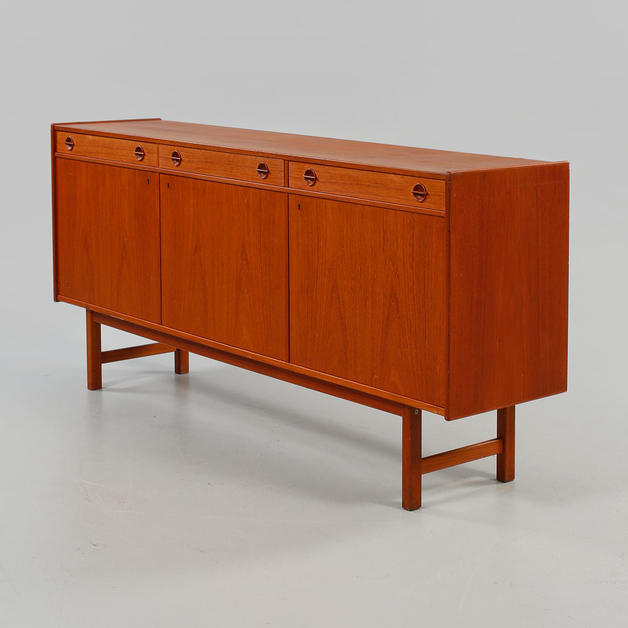 SIDEBOARD, 1960-tal.