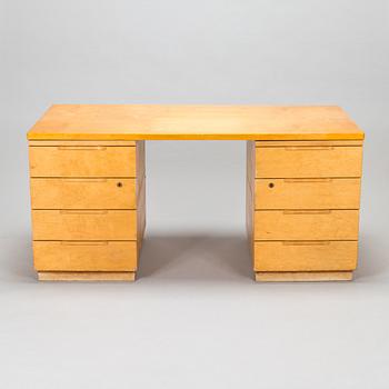 Alvar Aalto, kirjoituspöytä, malli 500, O.Y. Huonekalu-ja Rakennustyötehdas A.B. 1930/40-luku.