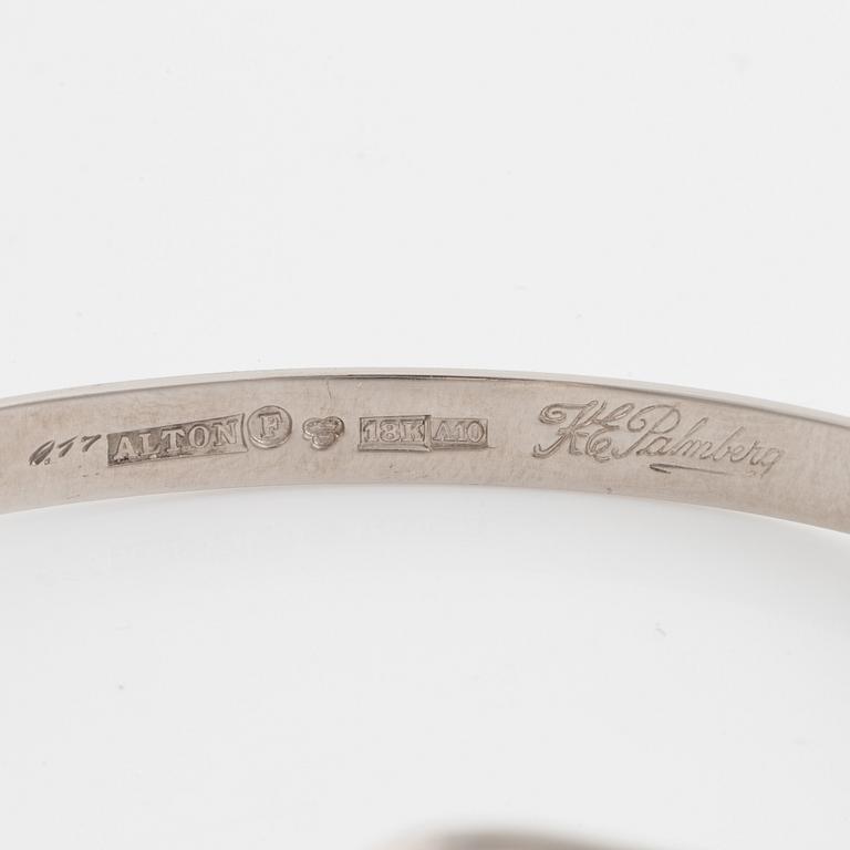 Karl-Erik Palmberg, Alton, bangle 18K white gold with brilliant cut diamonds.