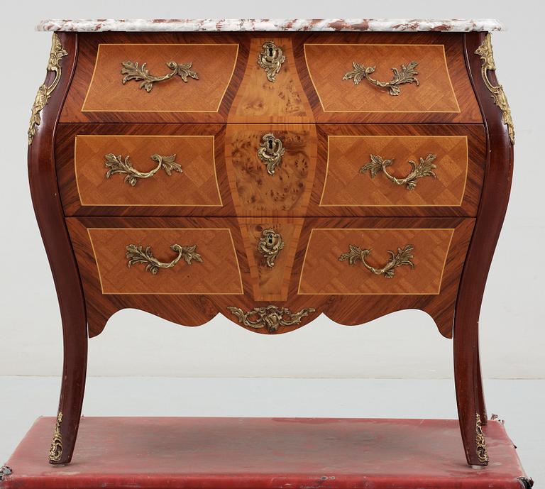 BYRÅ, rokokostil, 1960-70-tal.