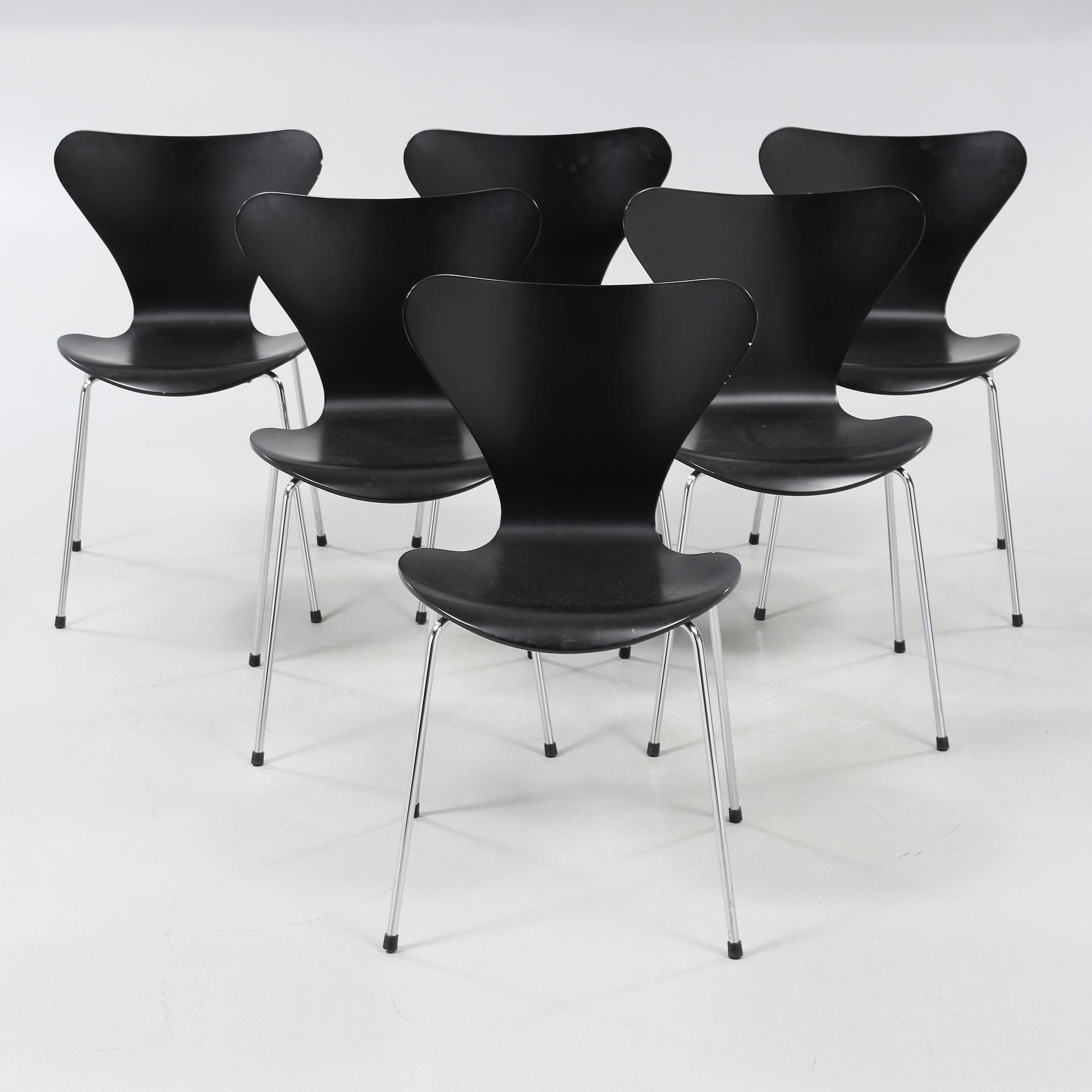 STOLAR, 6 st, "Sjuan", Arne Jacobsen, Fritz Hansen, 2002.