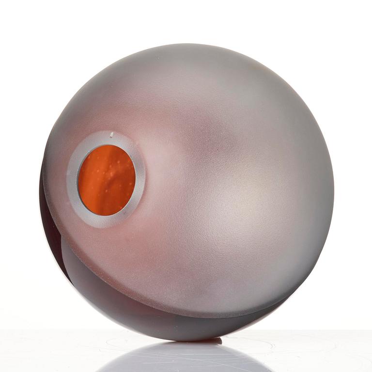 Vicke Lindstrand, a glass vase, Orrefors, Sweden, 1930s.