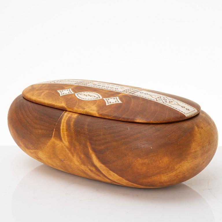 Thore Sunna, Covered jar, signed.