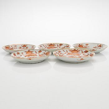 Five late Qing dynasty porcelain plates, early 20th century.