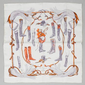 HERMÈS, armband samt scarf.