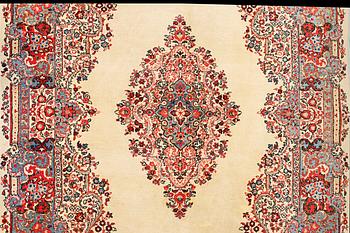 A Kerman carpet, c. 270 x 187 cm.