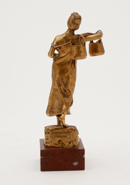 ALPHONSE EMMANUEL DE MONCEL DE PERRIN, "Die Wasserträgerin", skulptur,