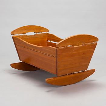 Ilmari Tapiovaara, vagga, "Apu" tillverkare Laukaan Puu för veckotidningen Apu, 1960-talets början.