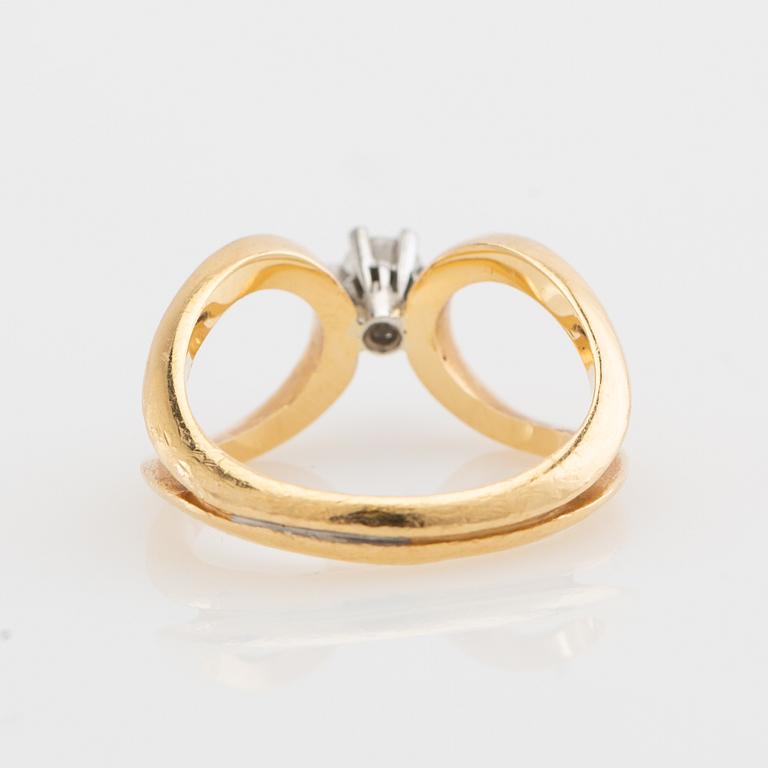 Ring, fantasy model, 18K gold with diamond.