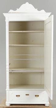 KLÄDSKÅP, eklektisk stil, 1800-talets senare hälft.