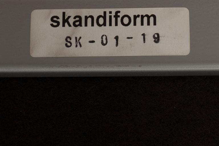 FÅTÖLJER, ett par. Skandiform.