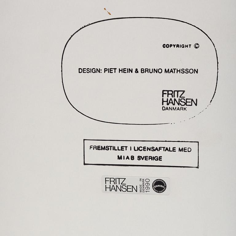 Arne Jacobsen, Bruno Mathsson & Piet Hein, a 'Supercircular' dining table from Fritz Hansen, designed 1968.