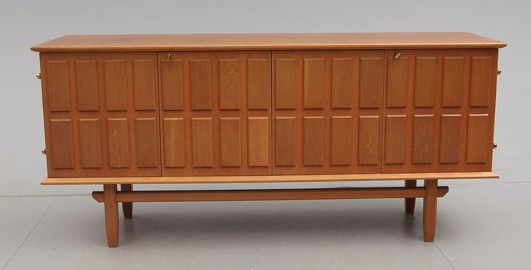SIDEBOARD, 1900-talets andra hälft.