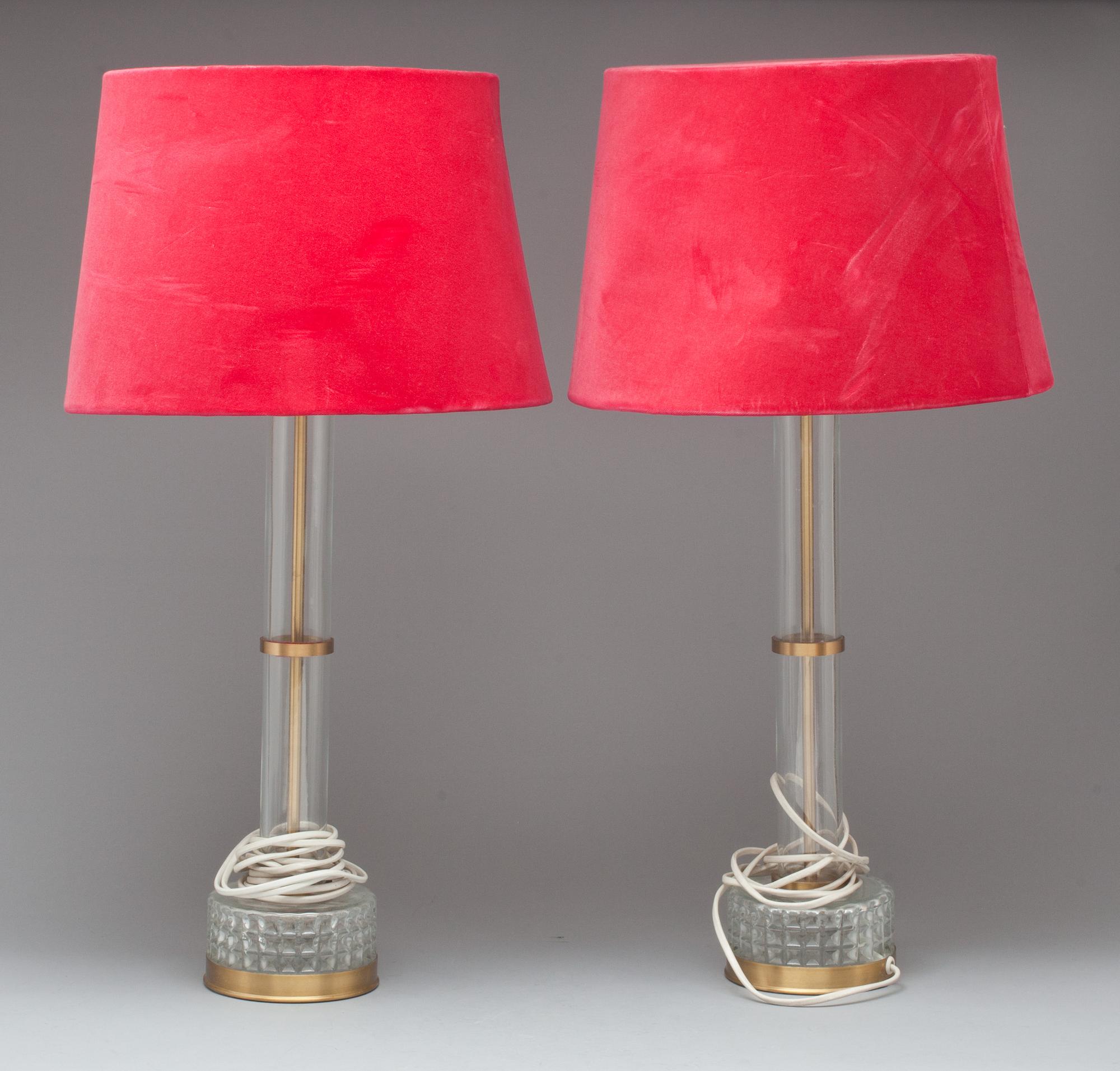BORDSLAMPOR, ett par. Orrefors, 1950/60-tal.