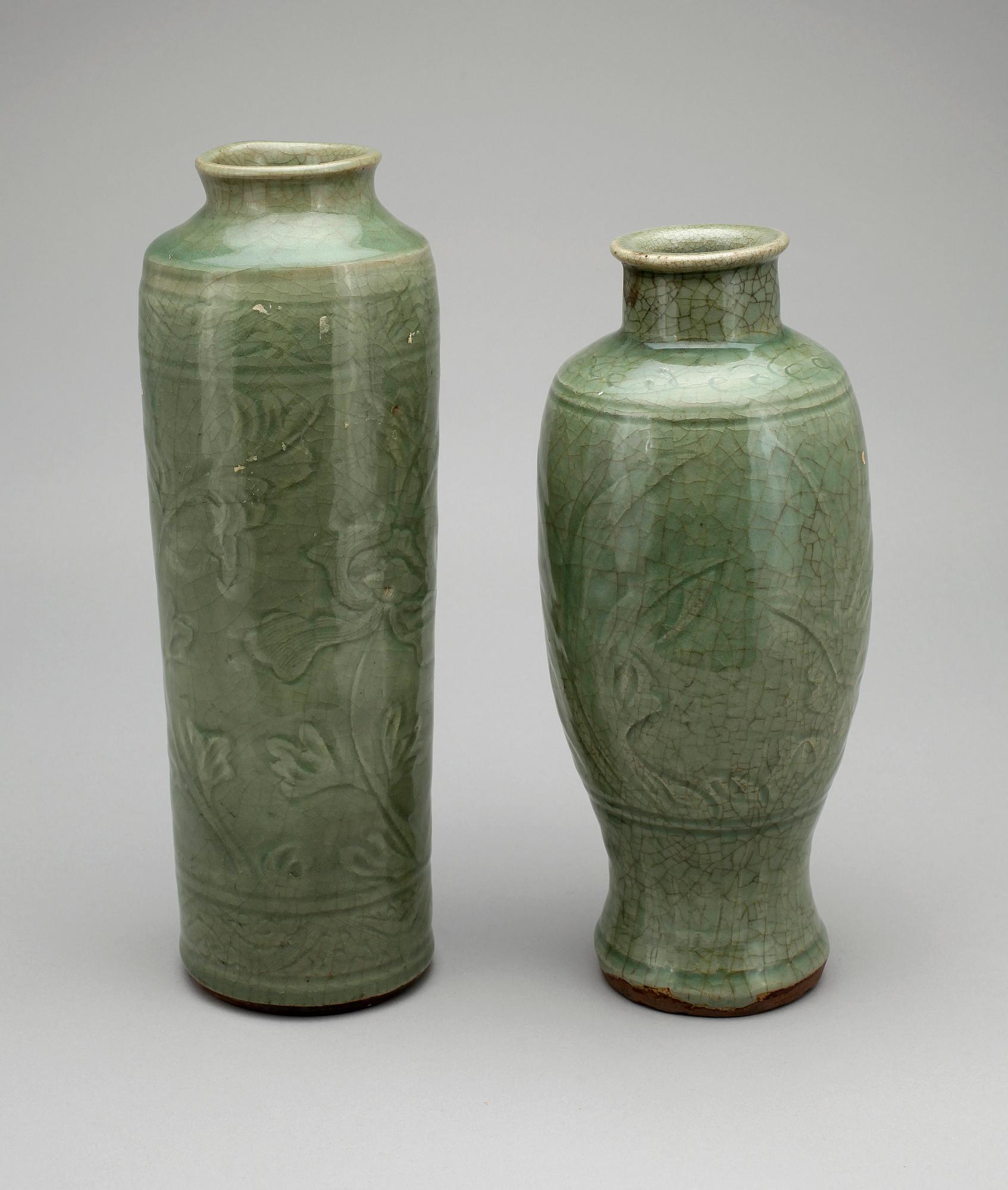 VASER, 2 st, porslin, Kina, Ming-stil, 1900-tal.