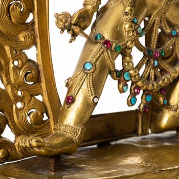 Dakini, förgylld kopparlegering. Sarvabuddhadakini, Tibet, 1800-tal.