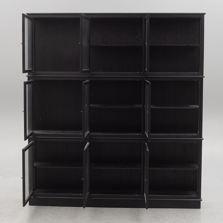 Vitrinskåp, samtida.