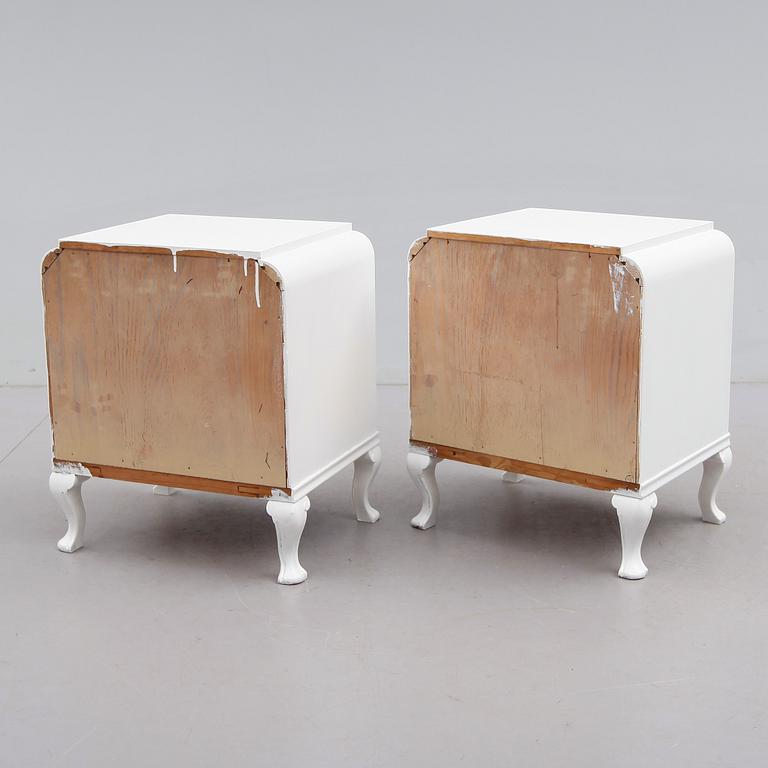 SÄNGBORD, 1 par, 1930-/40-tal.
