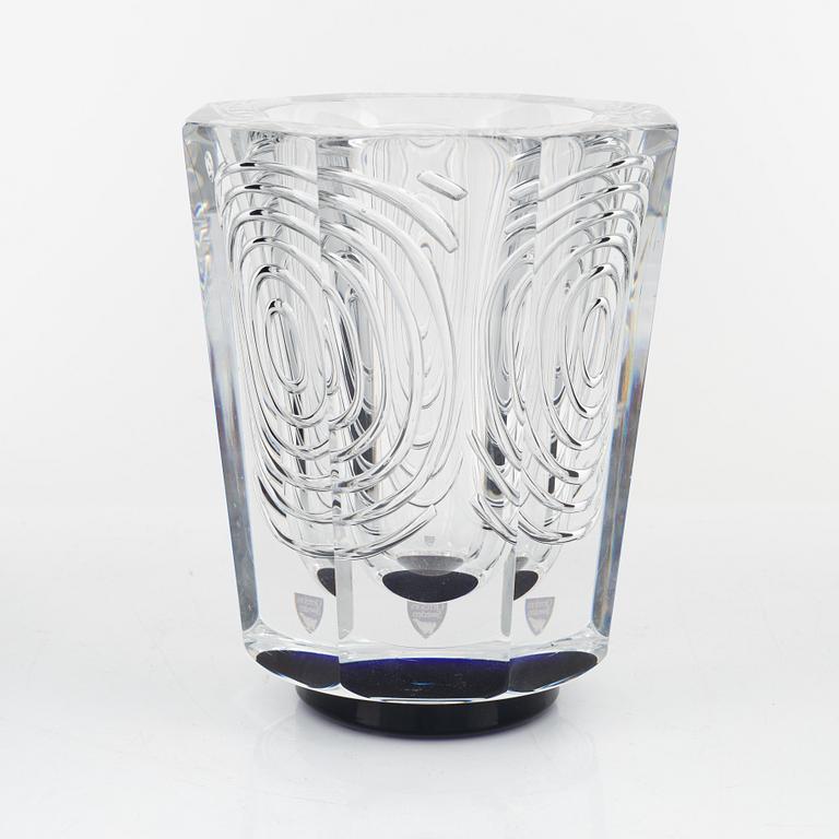 Jan Johansson, a glass vase, Orrefors Gallery, 9/40, 1990.