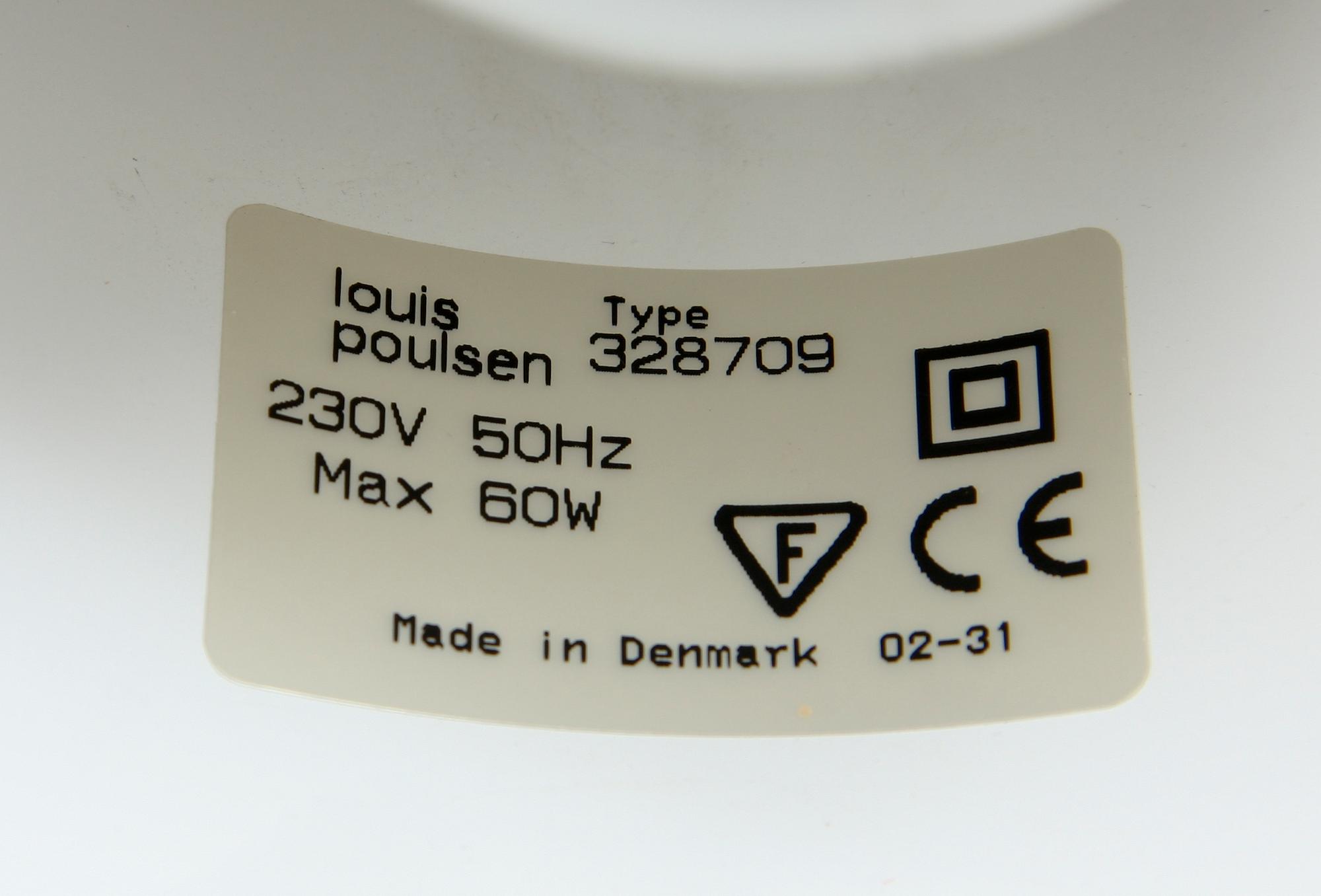 GOLVLAMPA, "AJ Lampan", Arne Jacobsen, 1900-talets andra hälft.