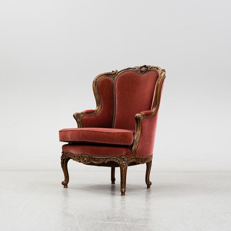 A Lous XV-style armchair, second half of the 20th century.