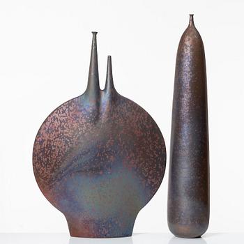 Joan Carrillo, skulpturer/vaser, 2 st.