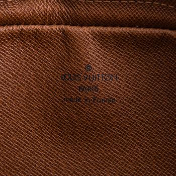 Louis Vuitton, "Marly Bandouliere" bag.