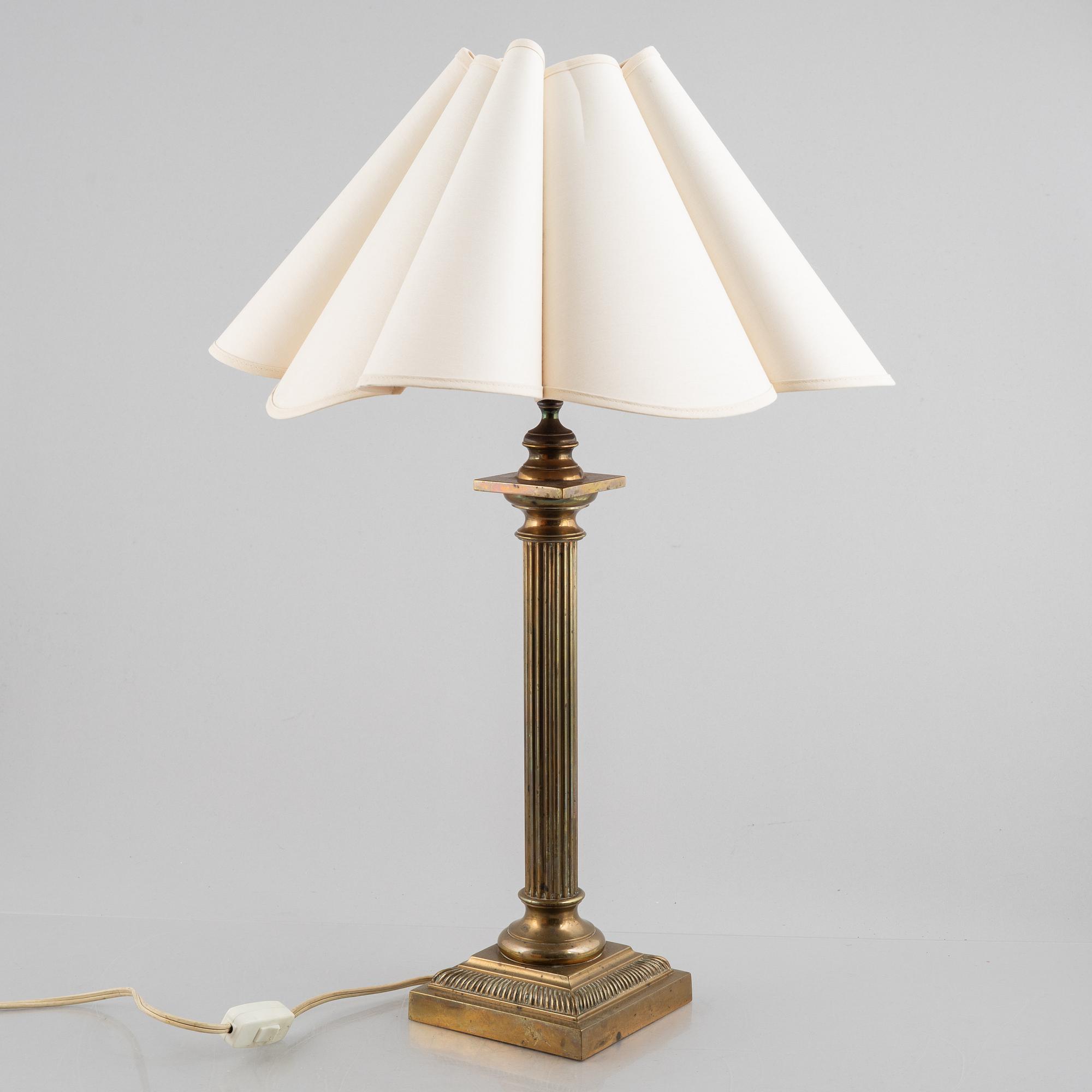 A table lamp, mid 20th century.