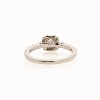 Ring, 18K gold with diamonds, Guldfynd.