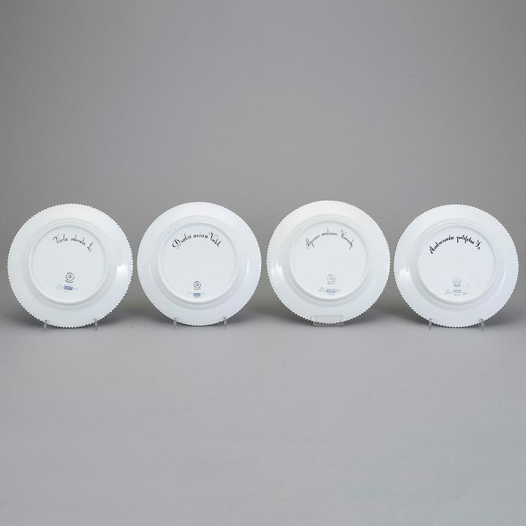 ASSIETTER 4 st, porslin. "Flora Danica", Royal Copenhagen.