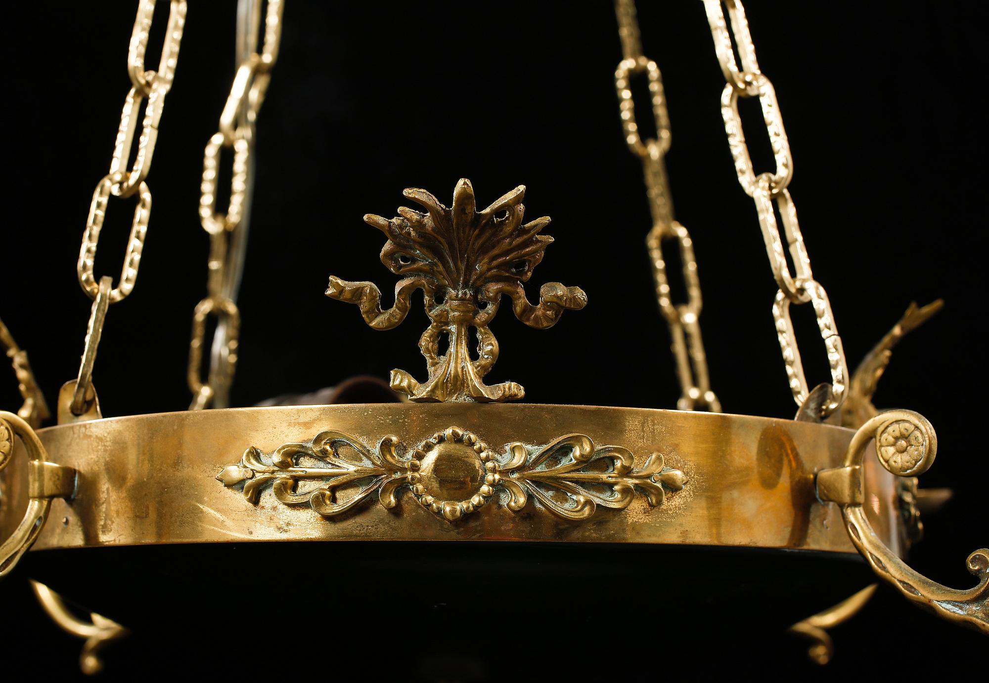 TAKAMPEL, empirstil, 1900-talets mitt, höjd ca 75 cm.