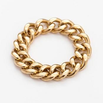 An 18K gold ring. Torbjörn Tillander, Helsinki.