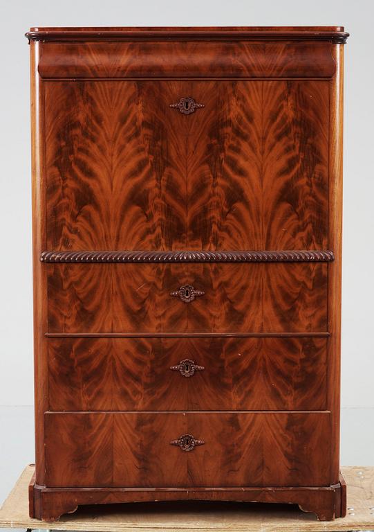 CHIFFONJE, senempire, omkring 1800-talets mitt.