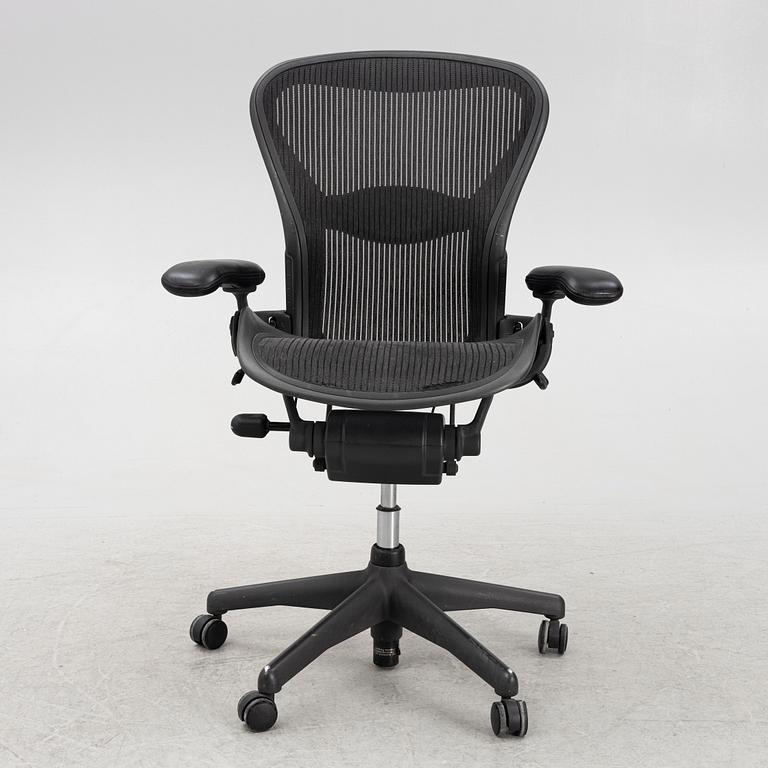 Don Chadwick/Bill Stump, skrivbordsstol, "Aeron", Herman Miller.