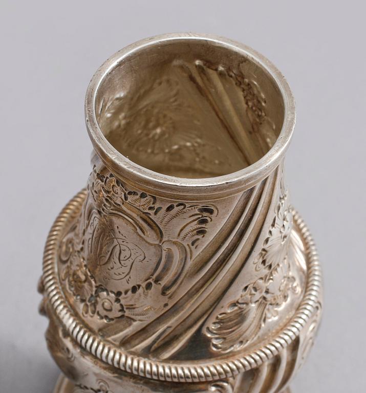 SOCKERRUSKA, silver, okänd mästare, stämplad JD eller TD, London, 1754. Vikt 141 g.