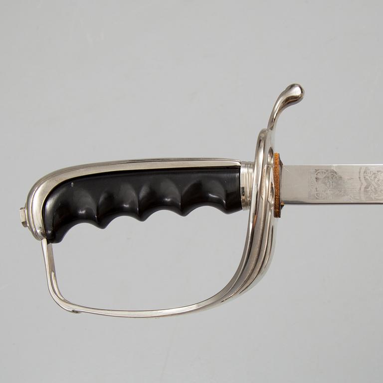 AN AMERICAN PRESENTATION SWORD FROM THE SECOND HALF OF THE 20TH CENTURY.