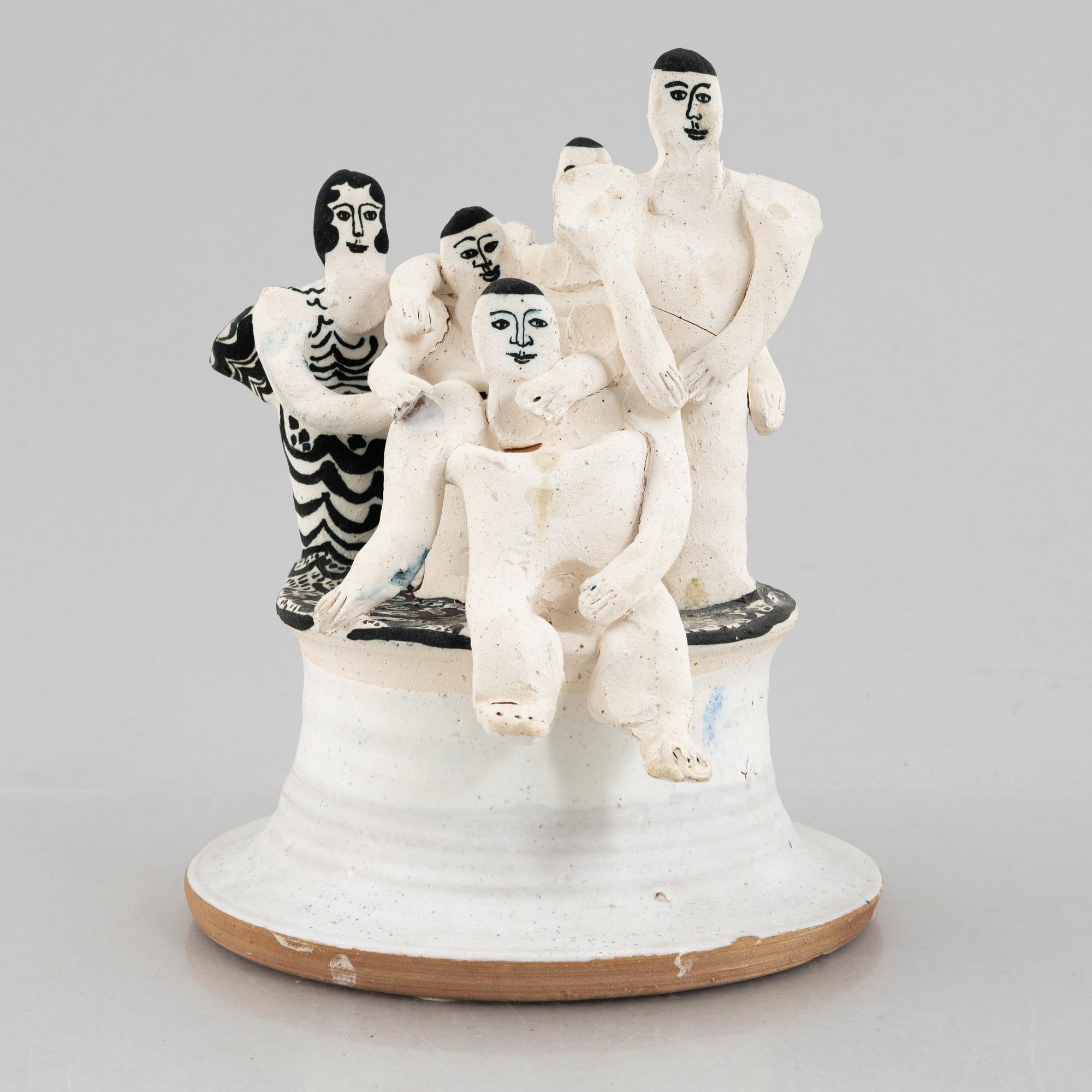 Ulrica Hydman-Vallien, skulptur, stengods, egen ateljé.