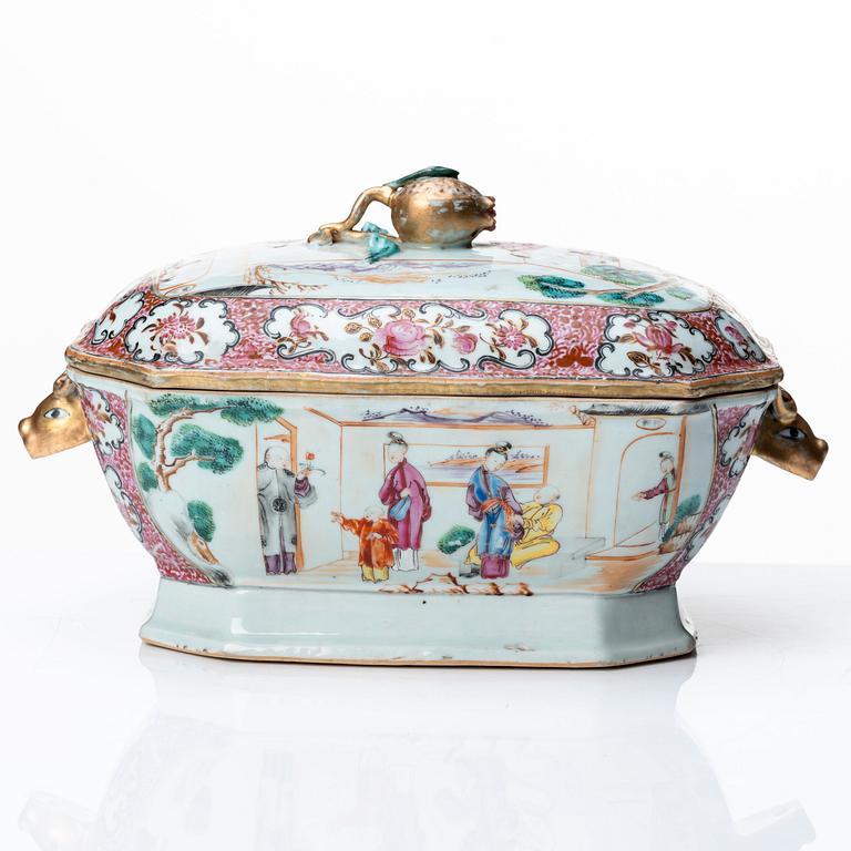 A famille rose tureen with cover, Qing dynasty, Qianlong (1736-95).