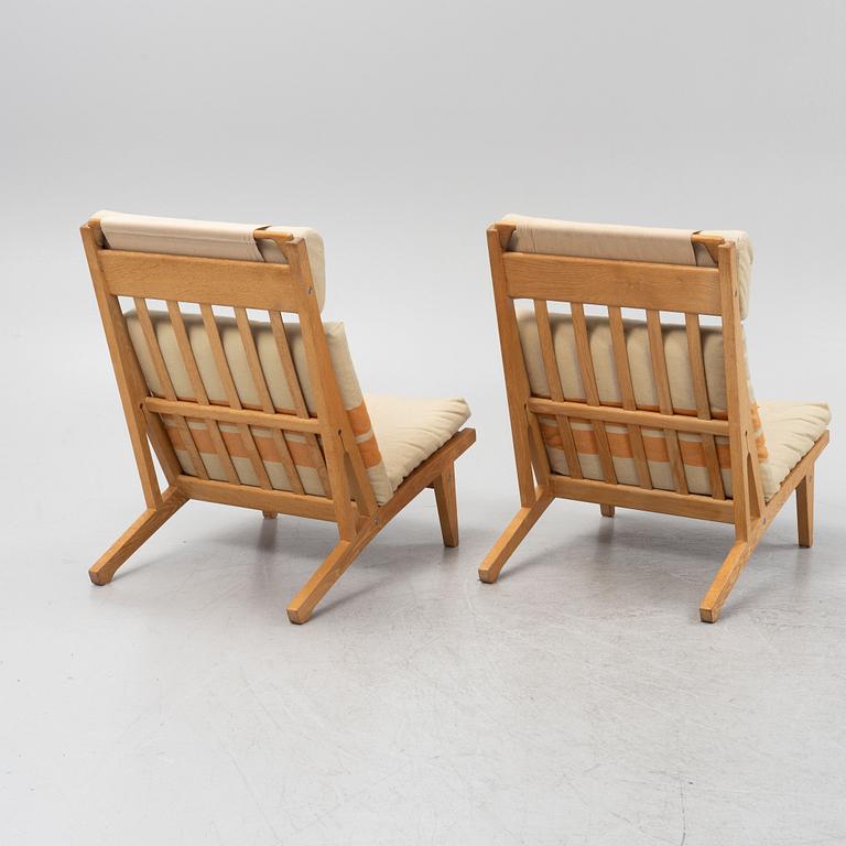 Hans J. Wegner, soffa/fåtöljer, 2 delar, "GE-375", Getama, Gedsted, Danmark.