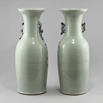 GOLVVASER, 2 st, porslin, Kina, 1800-tal.