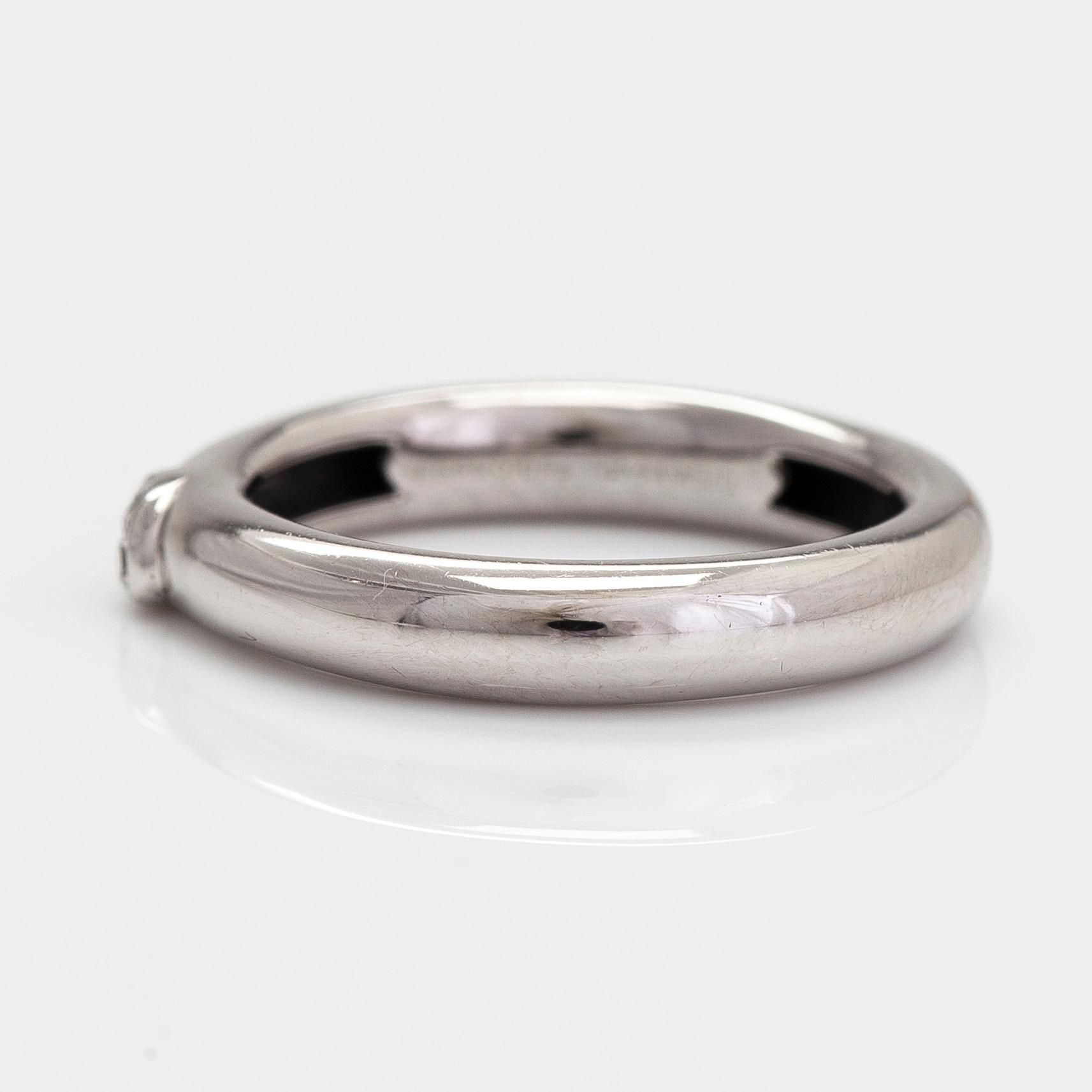 Tiffany & Co, sormus, "Friendship Heart", 18K valkokultaa ja timantteja, n. 0.06 ct yht.