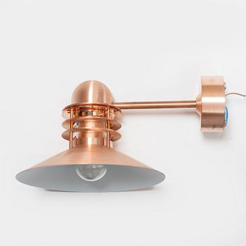 Alfred Homann & Ole V Kjaer, ytterlampa "Nyhavn", Louis Poulsen, Danmark.