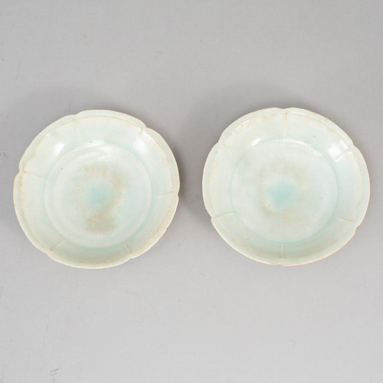 Two celadon glazed dishes, Song/Yuan Dynasty.