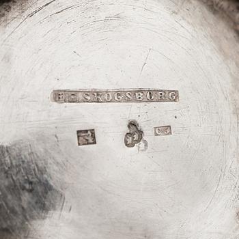 KAFFEKANNA, silver, Bror Erik Skogsborg, Eskilstuna 1857. Vikt ca 670 gram.