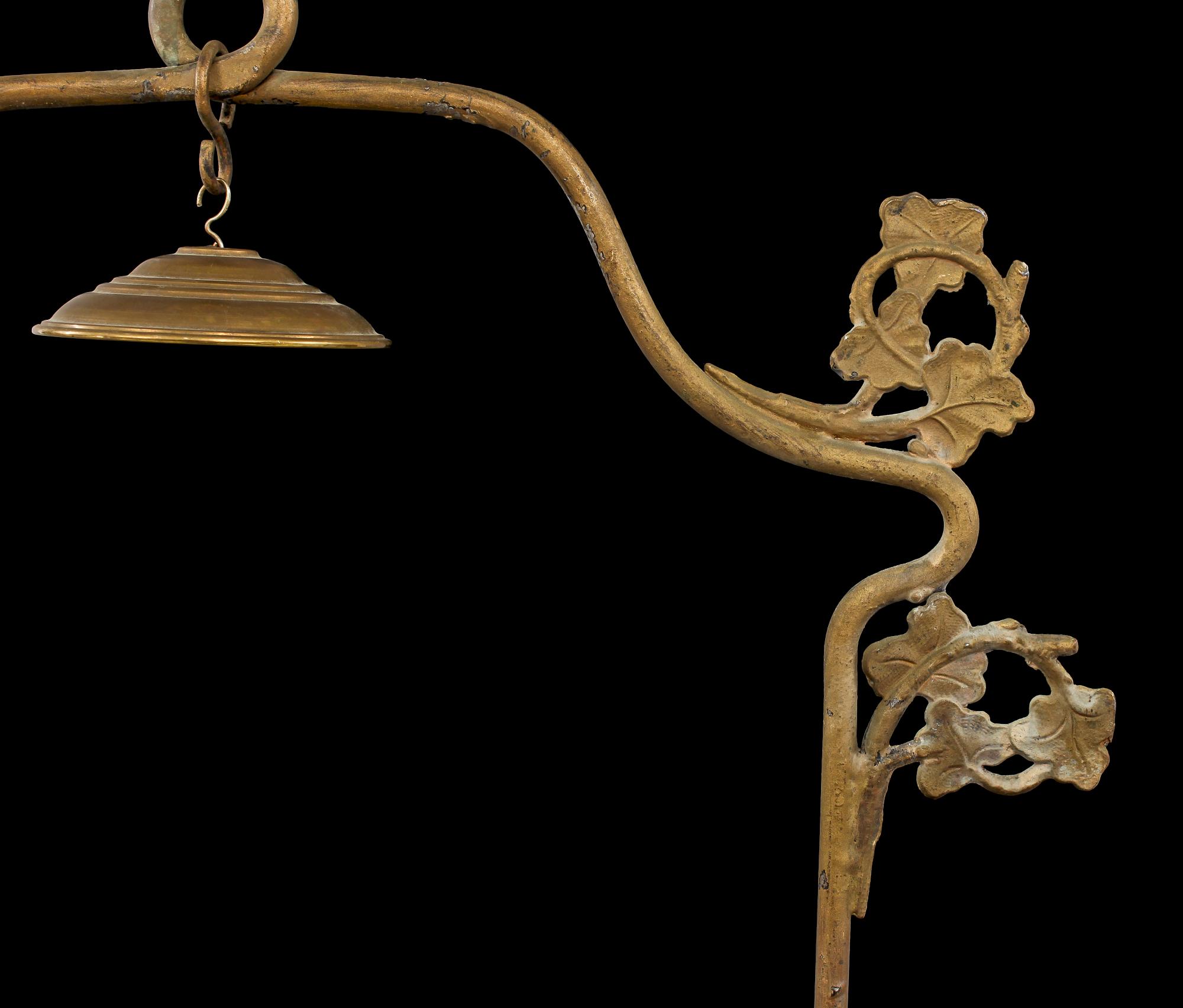 TAKFOTOGENLAMPA, omkring sekelskiftet 1900, h 83.